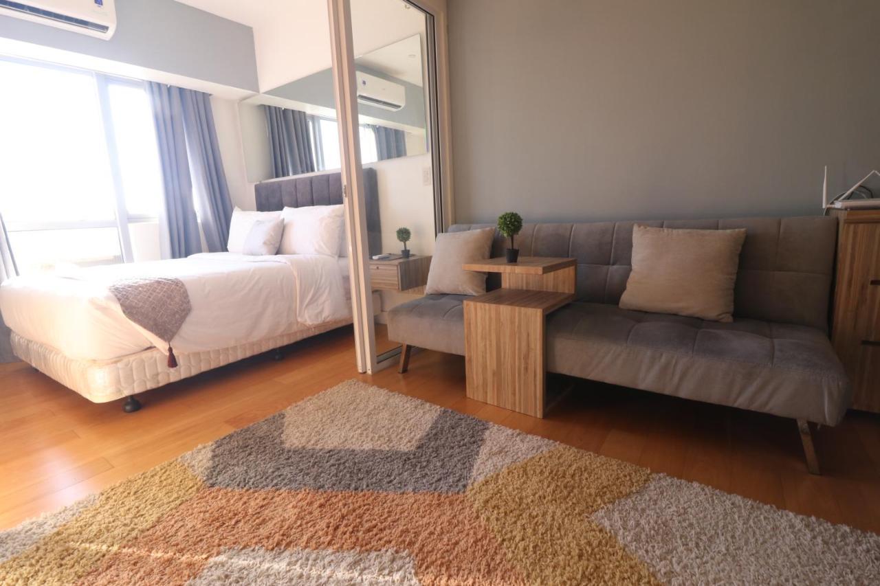Oasis Regency @ Acqua Livingstone Near Rockwell Apartment Mandaluyong Luaran gambar